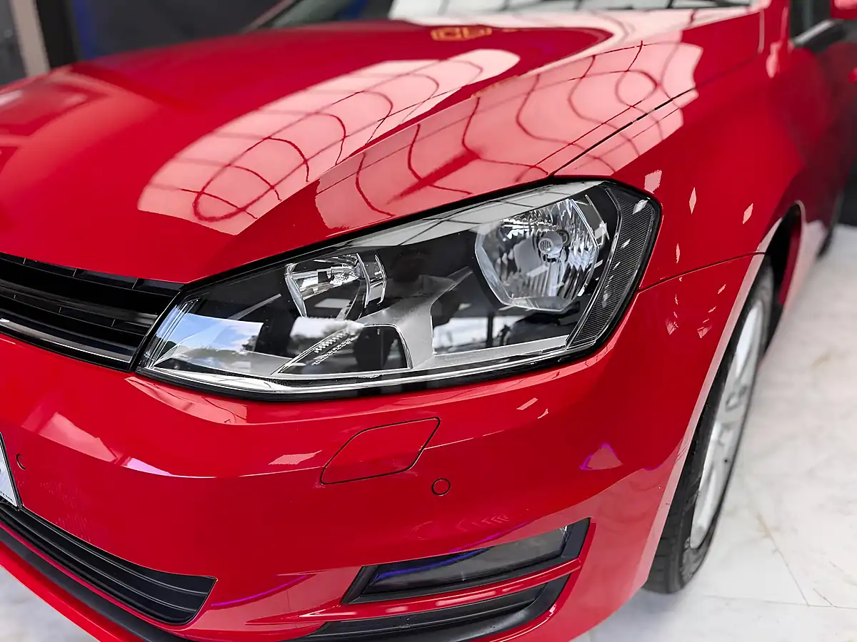 Used 2016 Volkswagen Golf Match Edition Red - Interior and Exterior details 9