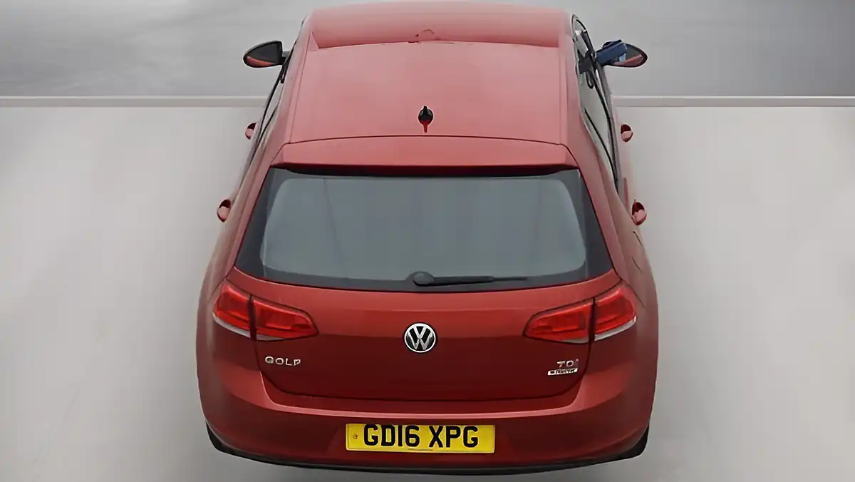Used 2016 Volkswagen Golf Match Edition Red - Interior and Exterior details 4