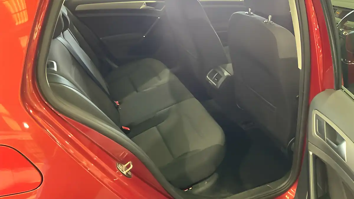 Used 2016 Volkswagen Golf Match Edition Red - Interior and Exterior details 9