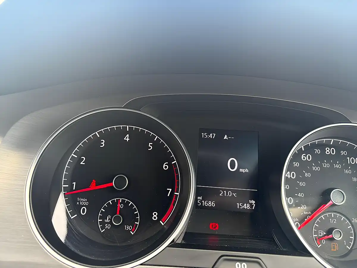 Used 2016 Volkswagen Golf Match Edition Silver - Interior and Exterior details 12
