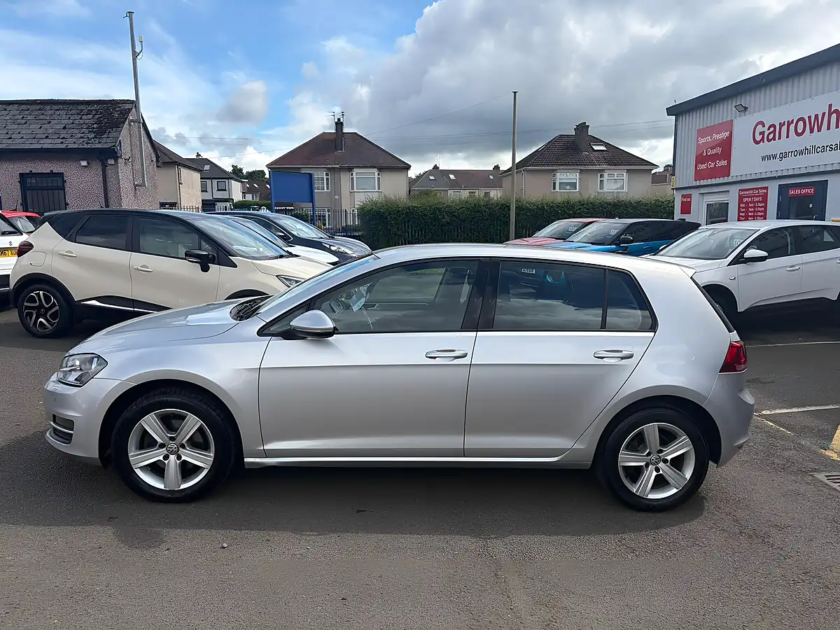 Used 2016 Volkswagen Golf Match Edition Silver - Interior and Exterior details 7