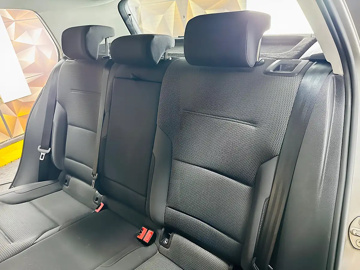 Used 2016 Volkswagen Golf Match Edition Silver - Interior and Exterior details 10