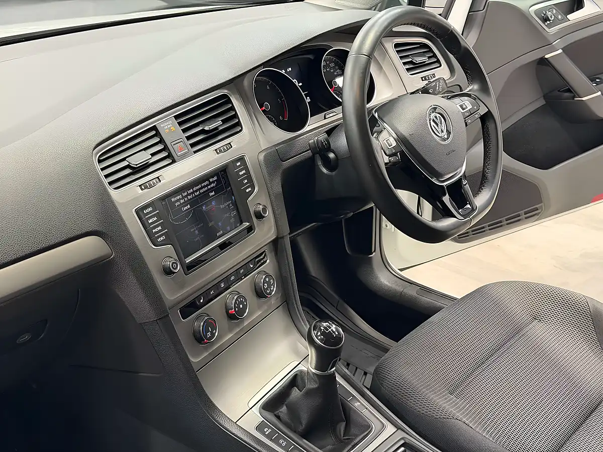 Used 2016 Volkswagen Golf Match Edition White - Interior and Exterior details 11