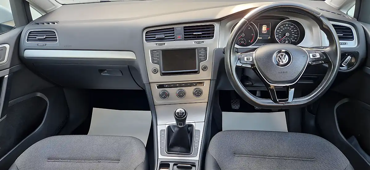 Used 2016 Volkswagen Golf Match Edition White - Interior and Exterior details 13