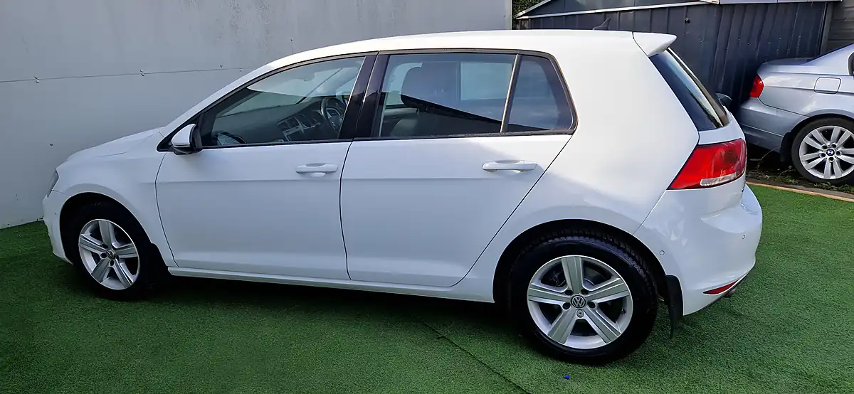 Used 2016 Volkswagen Golf Match Edition White - Interior and Exterior details 6