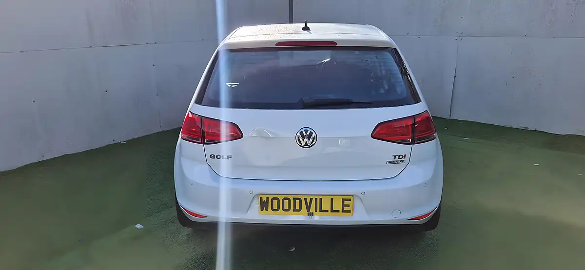 Used 2016 Volkswagen Golf Match Edition White - Interior and Exterior details 9