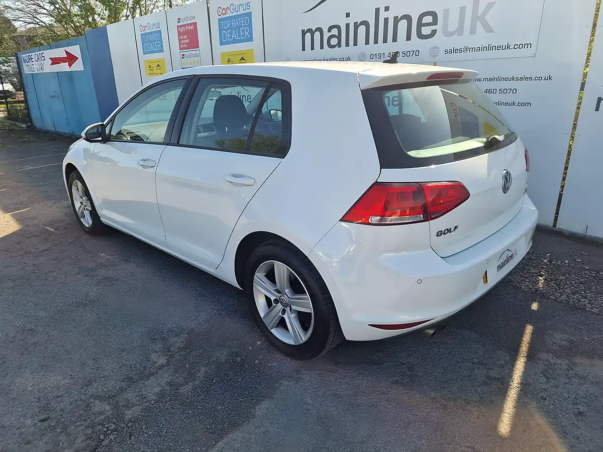 Used 2016 Volkswagen Golf Match Edition White - Interior and Exterior details 8