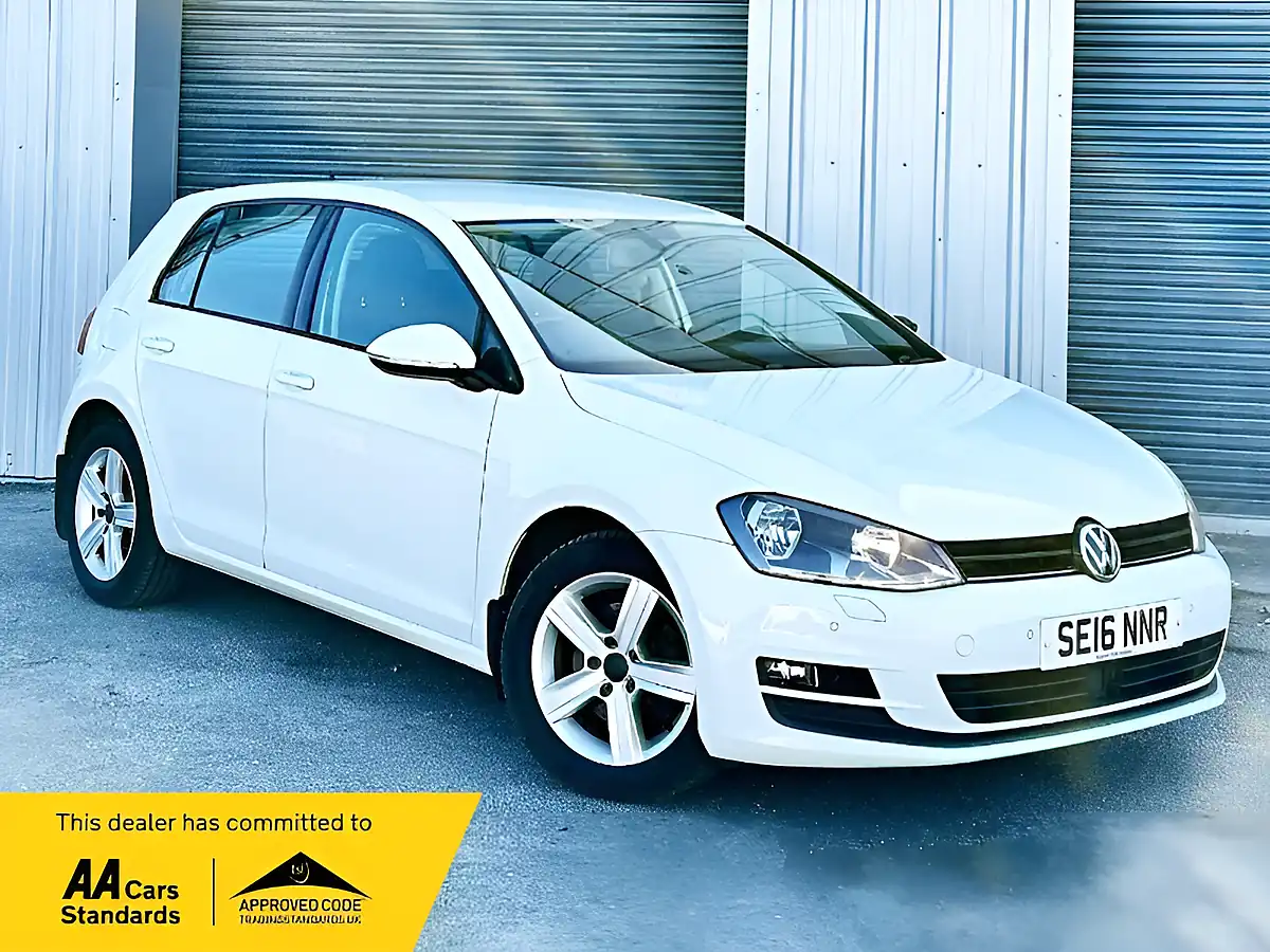 Used 2016 Volkswagen Golf Match Edition White - Front View