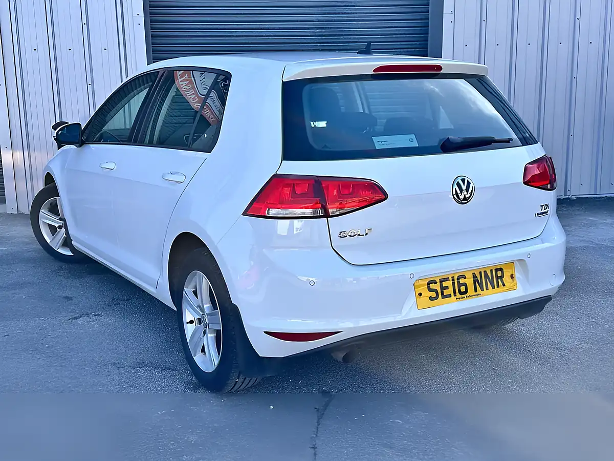 Used 2016 Volkswagen Golf Match Edition White - Interior and Exterior details 10