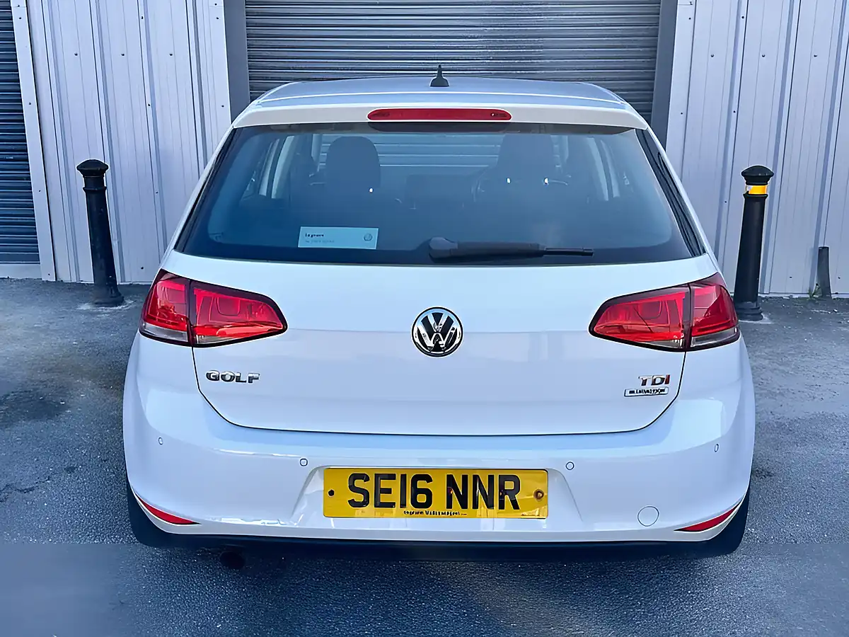Used 2016 Volkswagen Golf Match Edition White - Interior and Exterior details 12