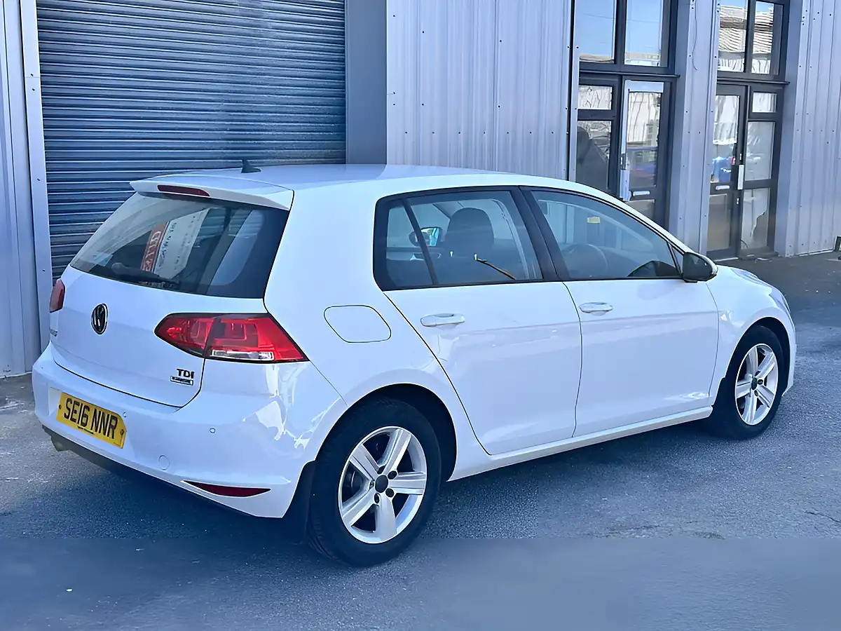 Used 2016 Volkswagen Golf Match Edition White - Interior and Exterior details 16