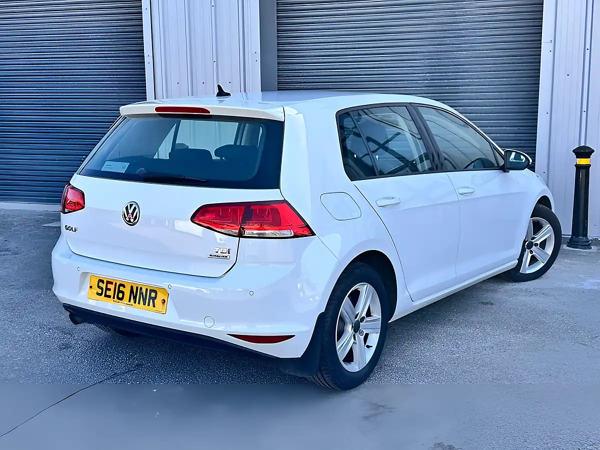Used 2016 Volkswagen Golf Match Edition White - Interior and Exterior details 17
