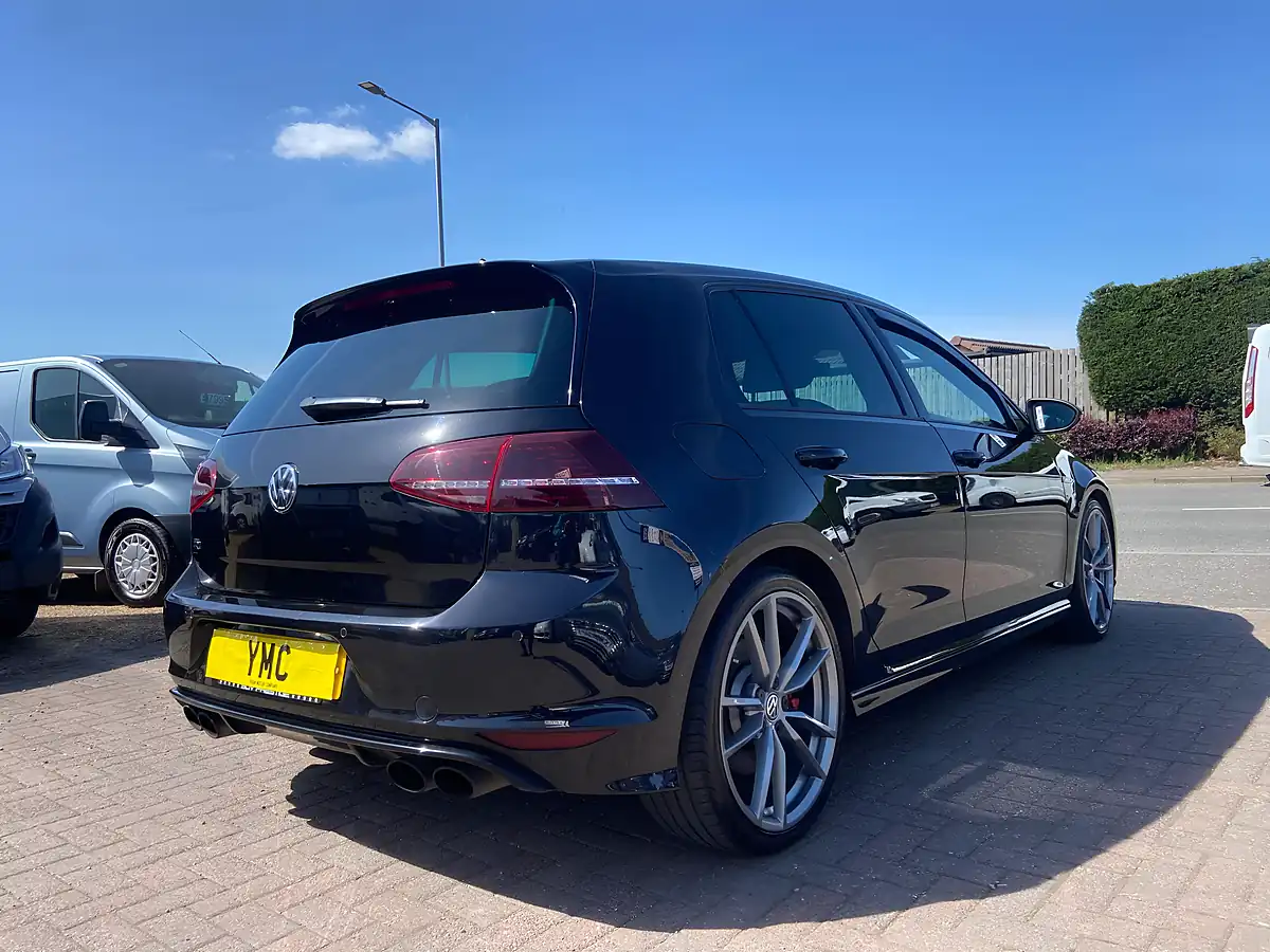 Used 2016 Volkswagen Golf R Black - Interior and Exterior details 13