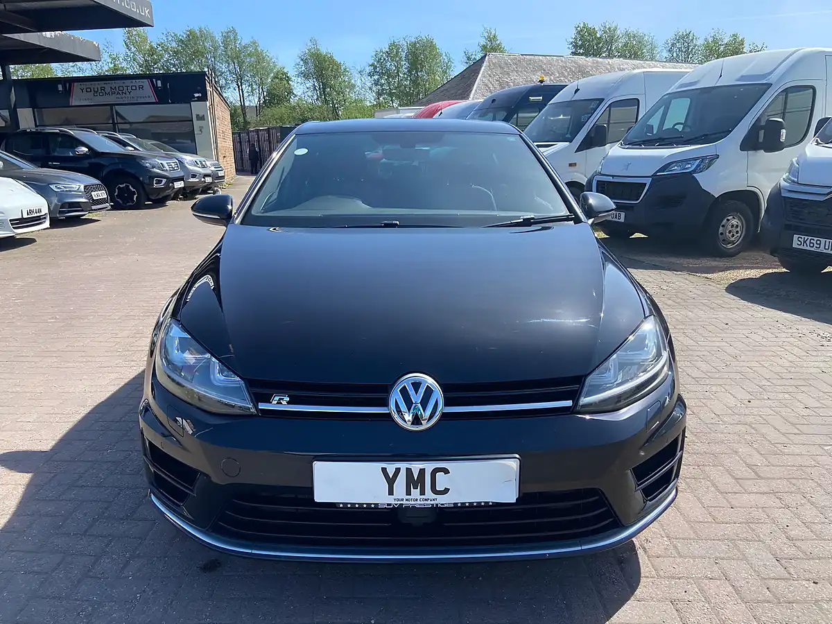 Used 2016 Volkswagen Golf R Black - Interior and Exterior details 8