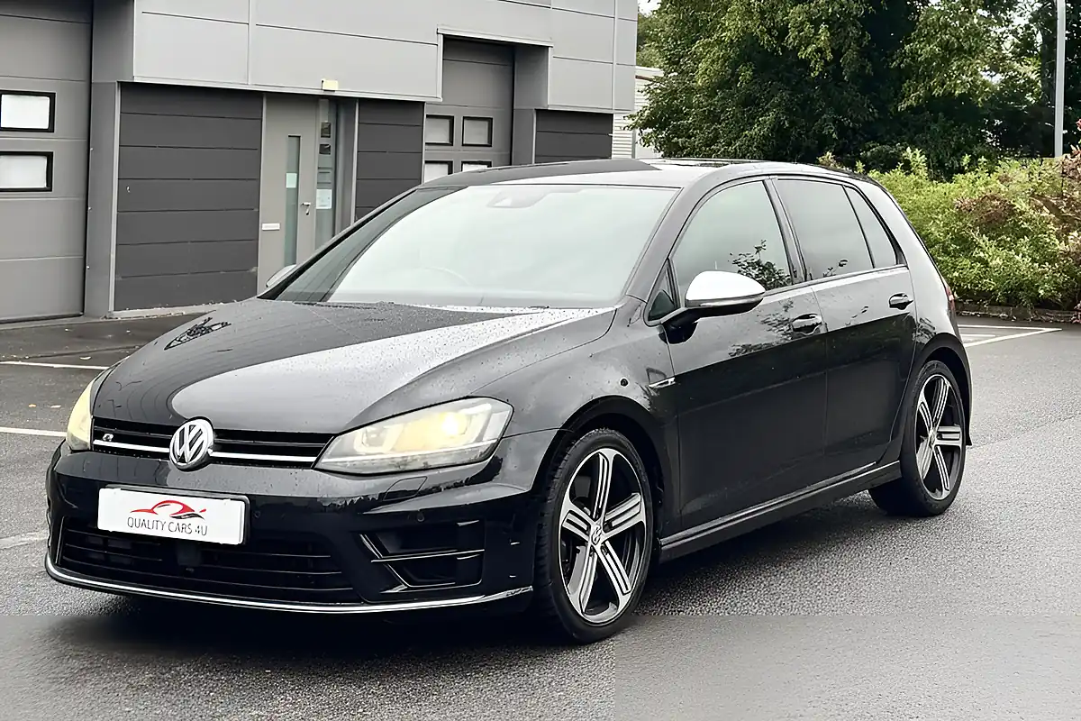 Used 2016 Volkswagen Golf R Black - Front View