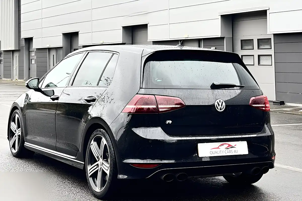 Used 2016 Volkswagen Golf R Black - Interior and Exterior details 3