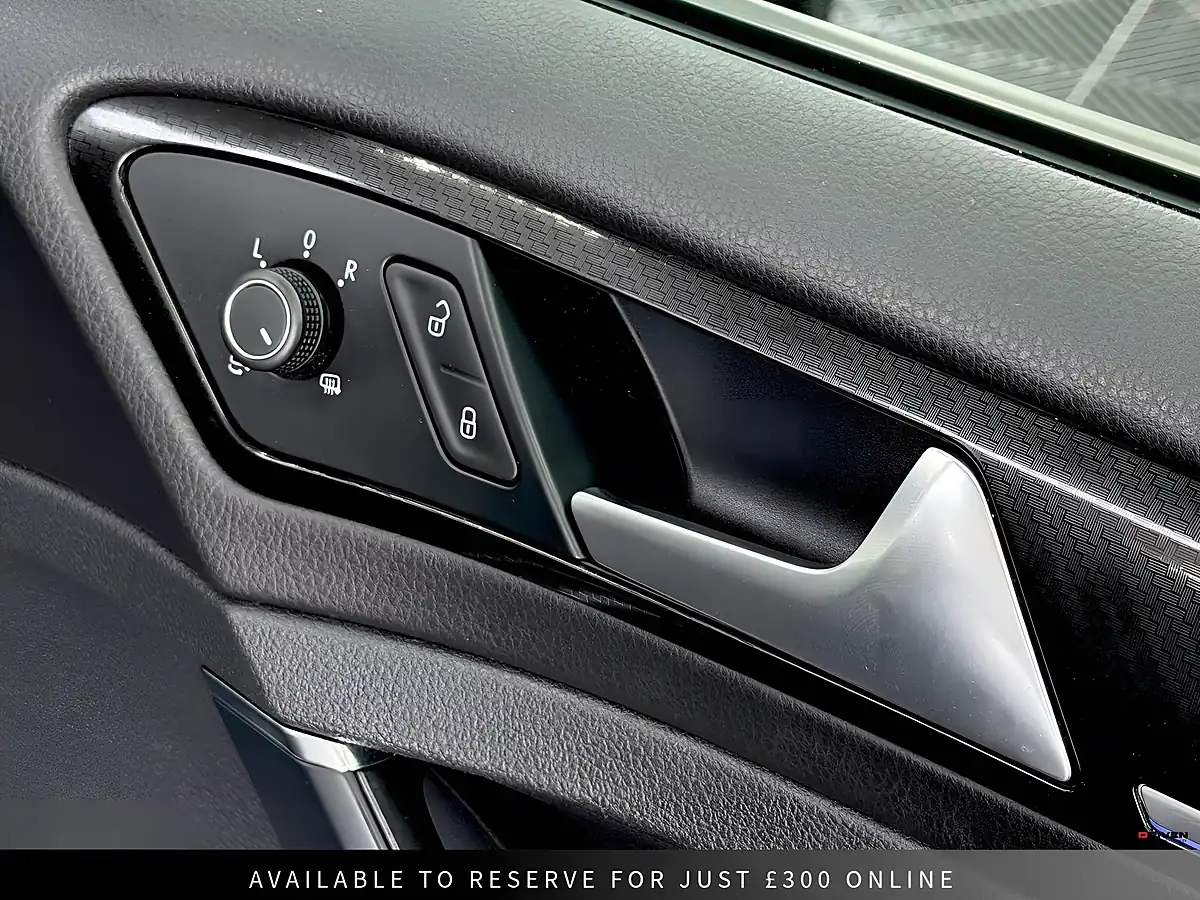 Used 2016 Volkswagen Golf R Black - Interior and Exterior details 13