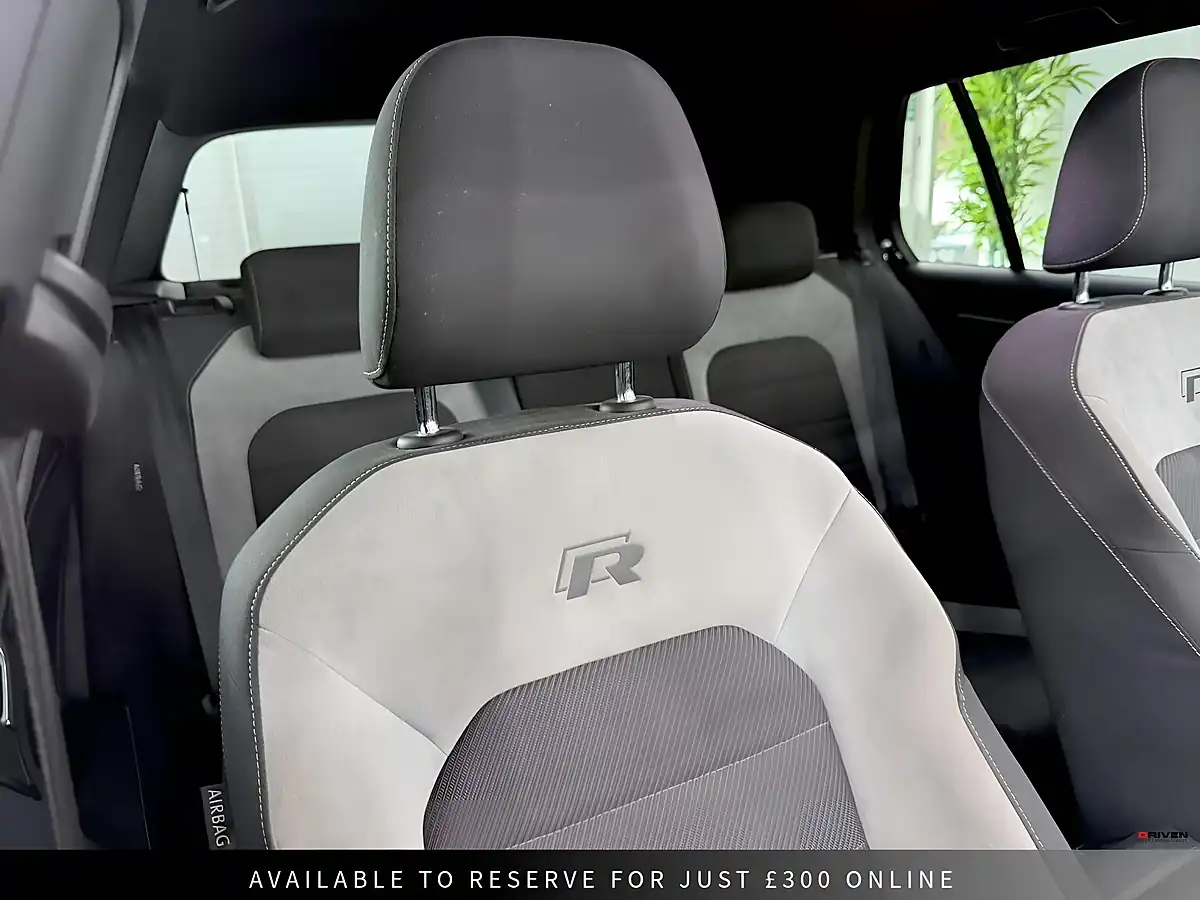 Used 2016 Volkswagen Golf R Black - Interior and Exterior details 20