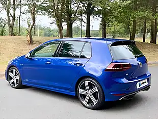 Used 2016 Volkswagen Golf R Blue - Interior and Exterior details 2
