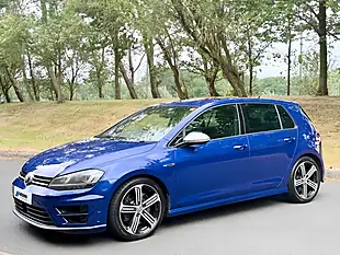 Used 2016 Volkswagen Golf R Blue - Interior and Exterior details 9