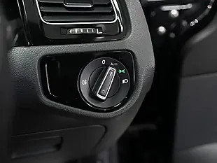 Used 2016 Volkswagen Golf R Deep Black - Interior and Exterior details 15