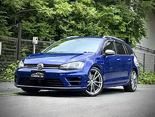 Used 2016 Volkswagen Golf R Estate Carbon Edition Blue Metallic - Interior and Exterior details 7