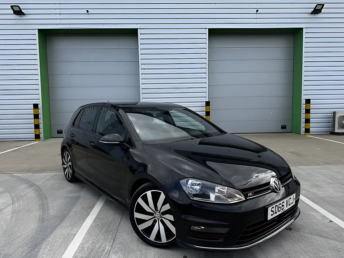 Used 2016 Volkswagen Golf R-Line Edition Black - Front View