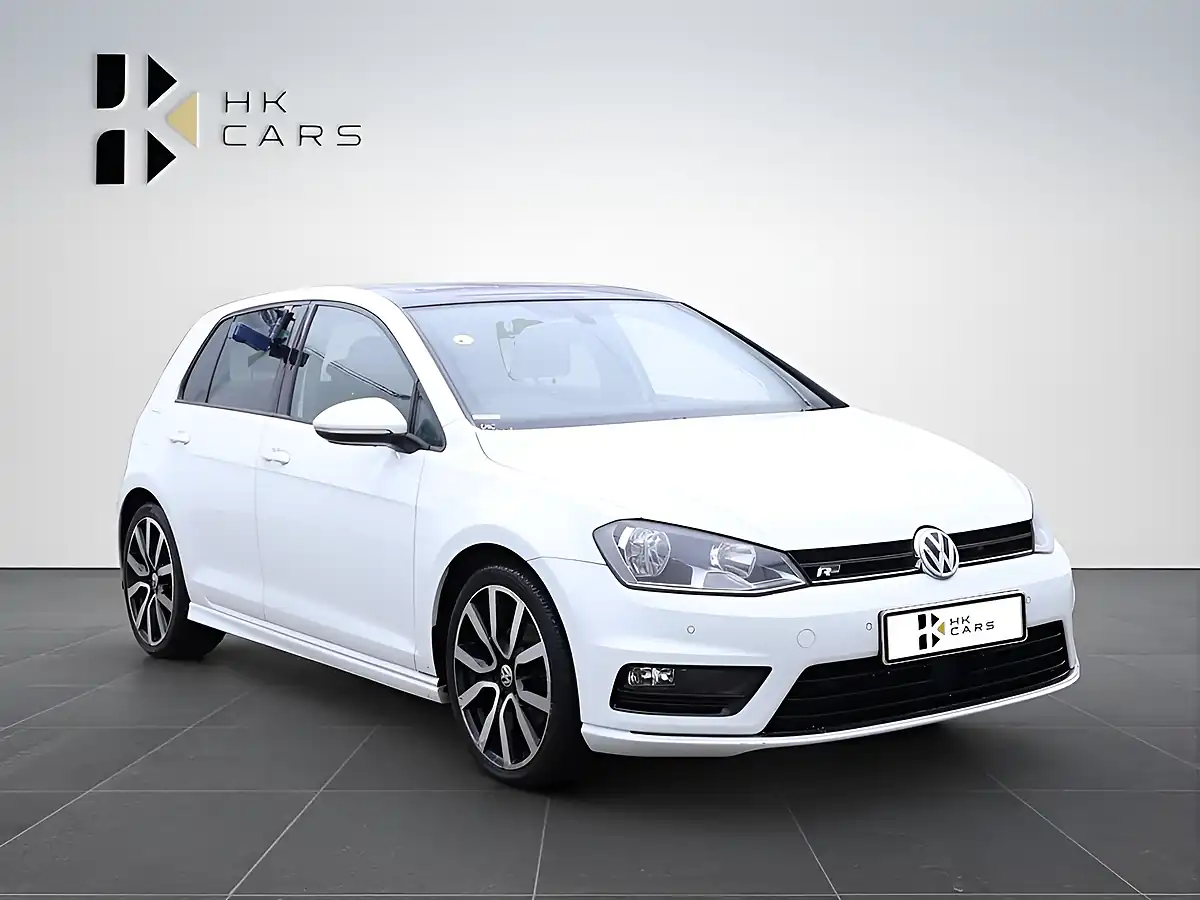 Used 2016 Volkswagen Golf R-Line Edition White - Front View