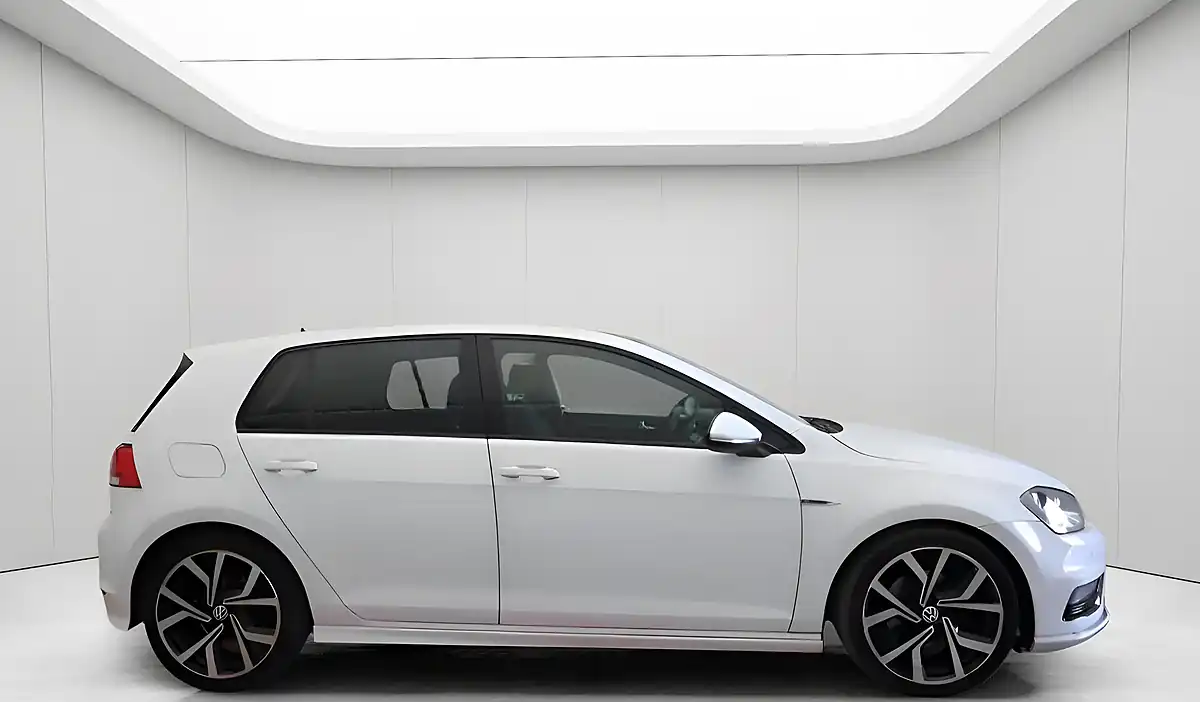 Used 2016 Volkswagen Golf R-Line Edition White - Interior and Exterior details 3