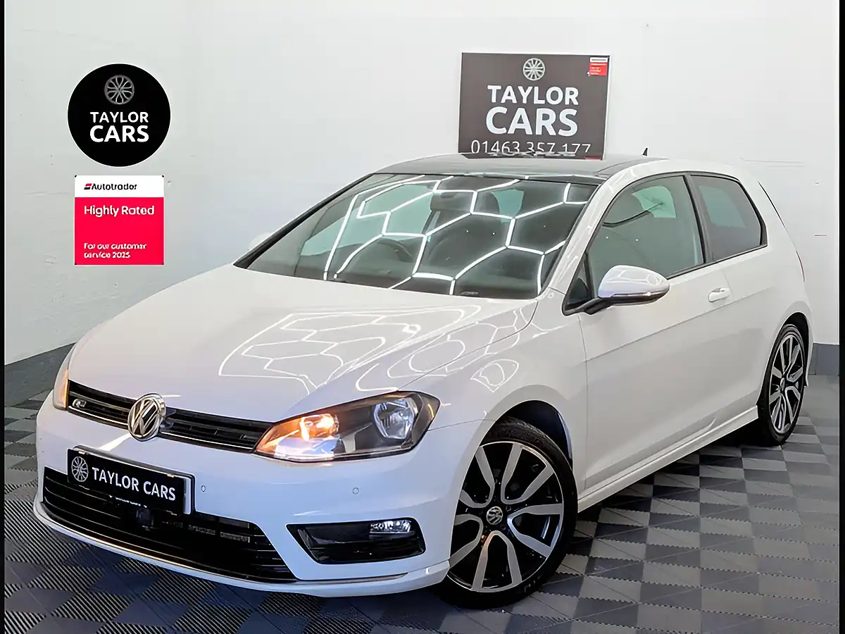 Used 2016 Volkswagen Golf R-Line Edition White - Front View