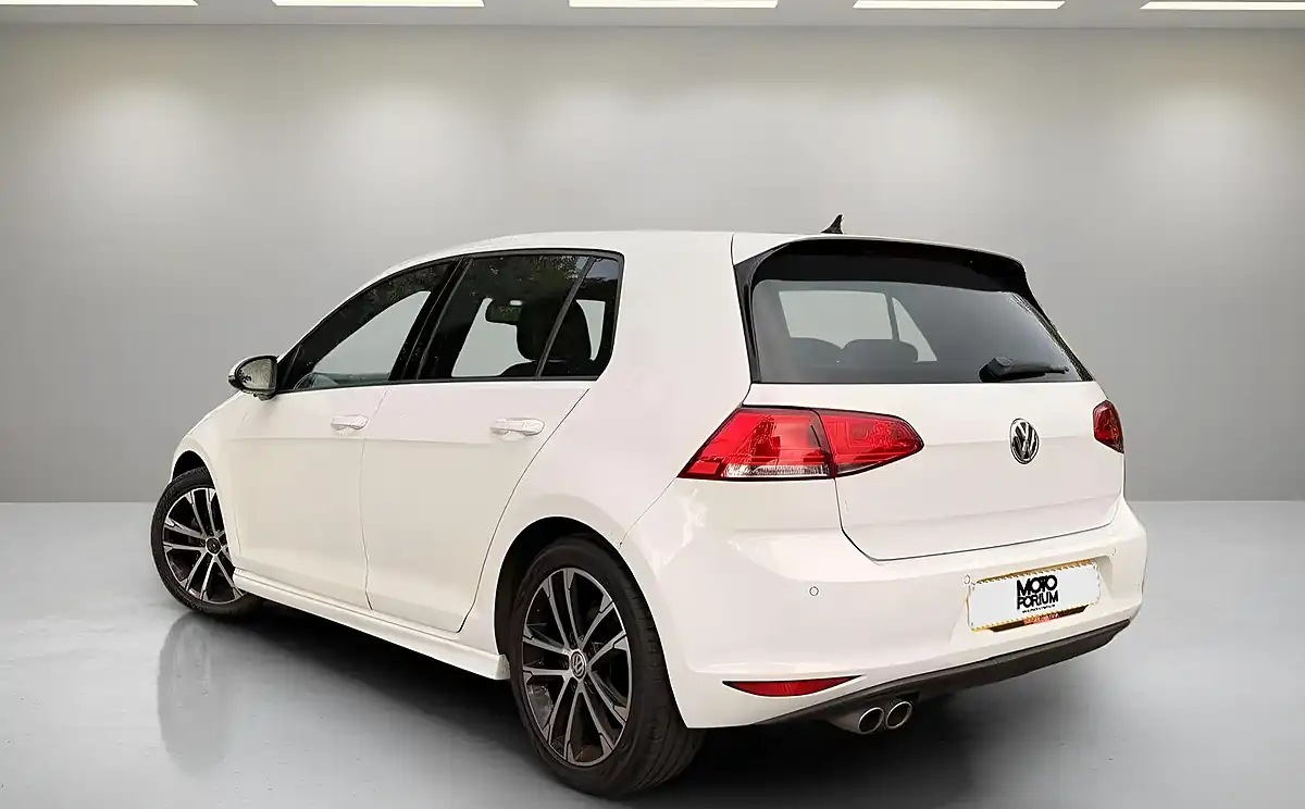 Used 2016 Volkswagen Golf R-Line White - Interior and Exterior details 18