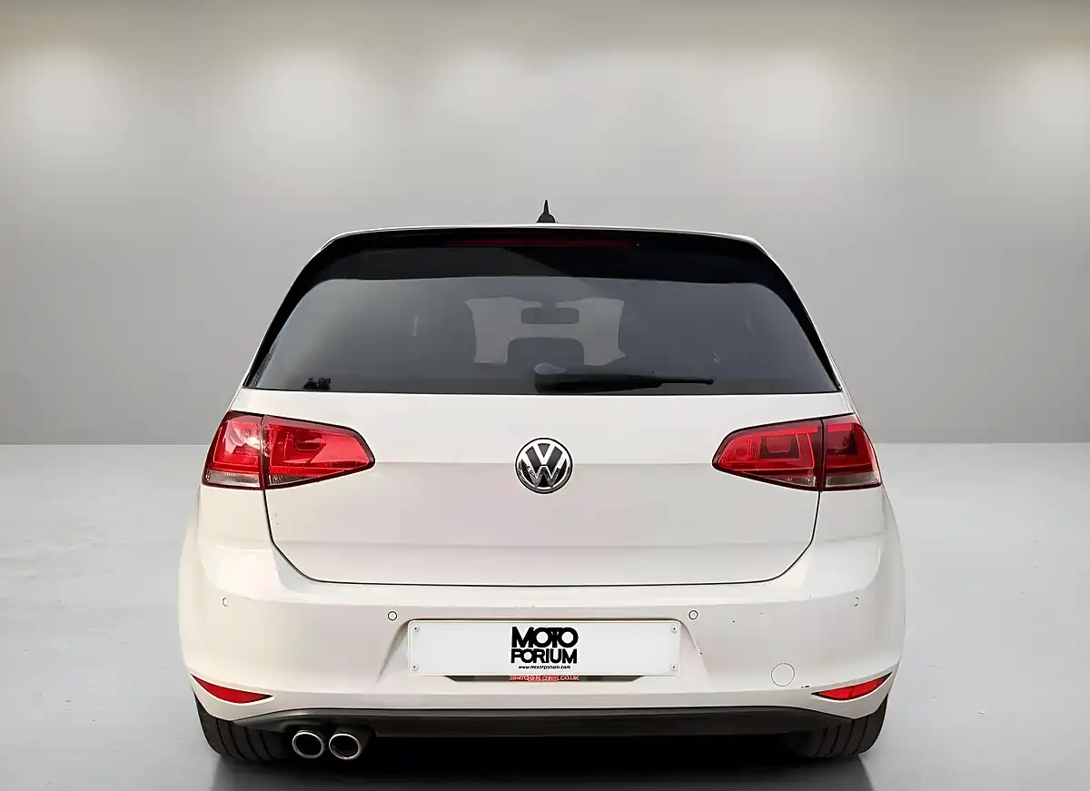 Used 2016 Volkswagen Golf R-Line White - Interior and Exterior details 19