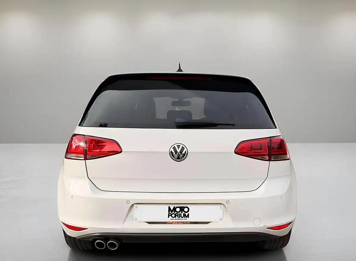 Used 2016 Volkswagen Golf R-Line White - Interior and Exterior details 20