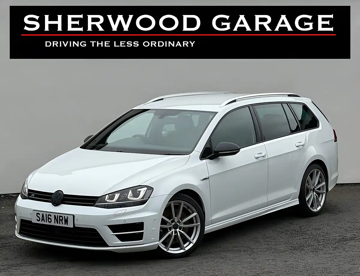 Used 2016 Volkswagen Golf R White - Front View