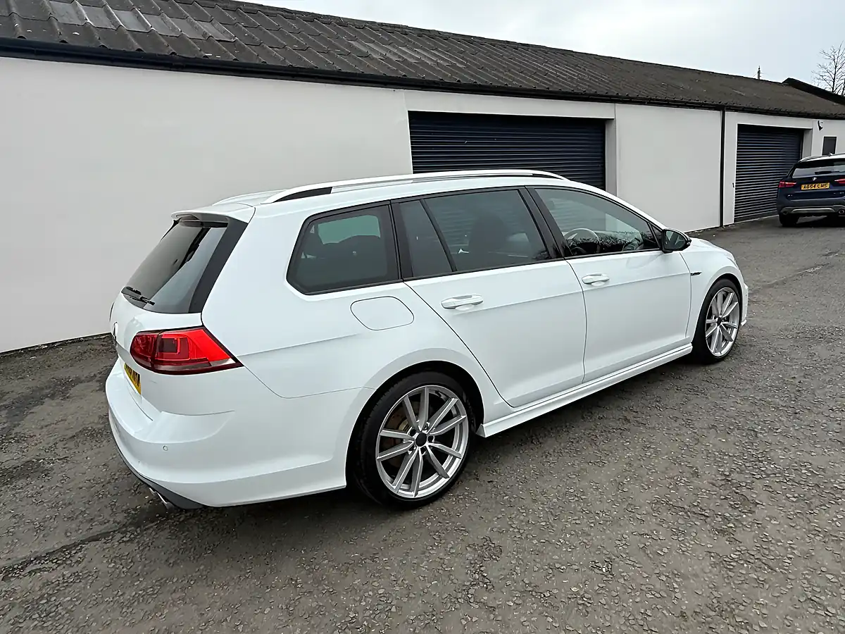 Used 2016 Volkswagen Golf R White - Interior and Exterior details 3