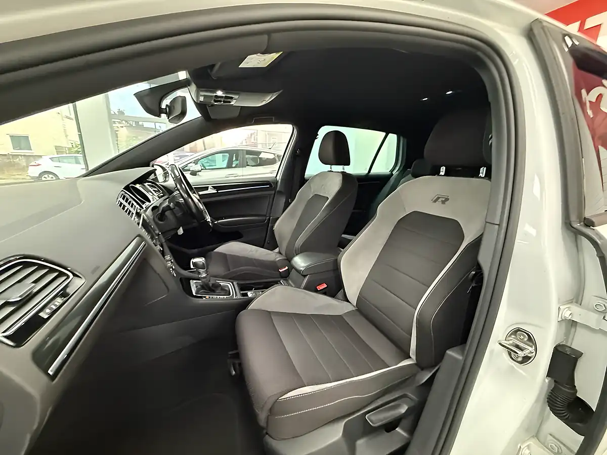 Used 2016 Volkswagen Golf R White - Interior and Exterior details 15
