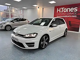 Used 2016 Volkswagen Golf R White - Interior and Exterior details 17