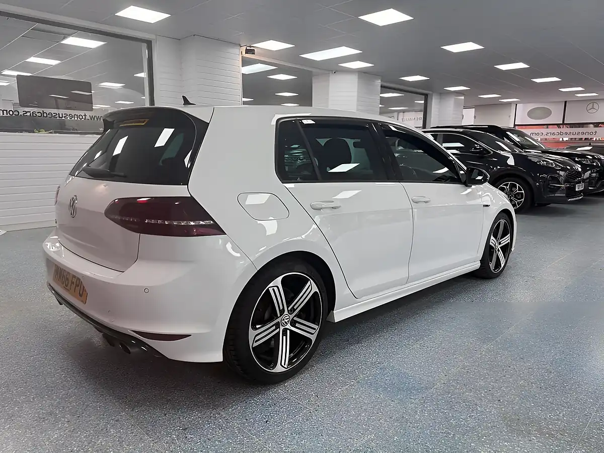 Used 2016 Volkswagen Golf R White - Interior and Exterior details 2