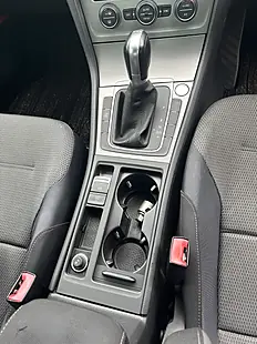 Used 2016 Volkswagen Golf Red - Interior and Exterior details 11