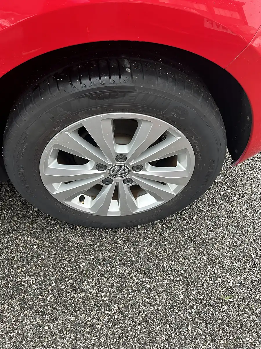 Used 2016 Volkswagen Golf Red - Interior and Exterior details 19