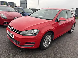 Used 2016 Volkswagen Golf Red - Interior and Exterior details 4