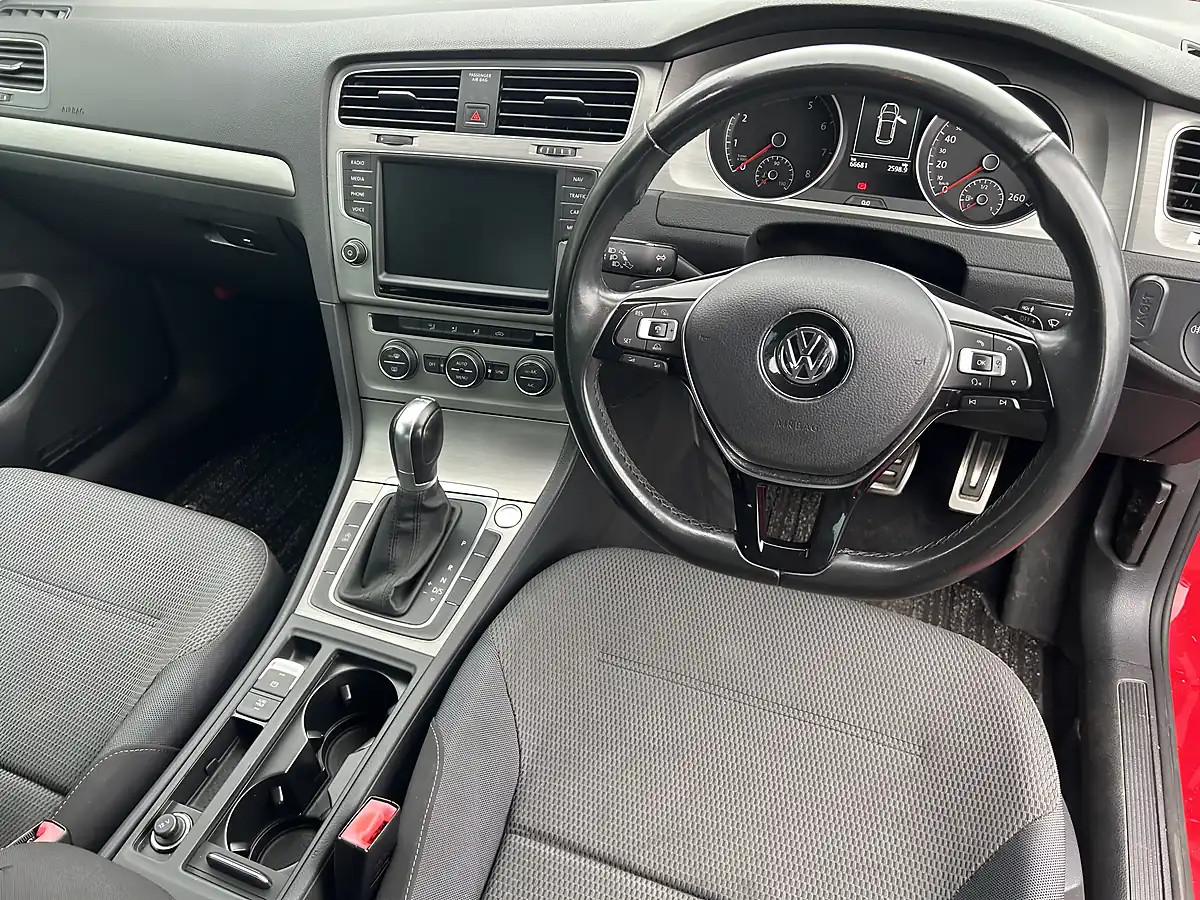 Used 2016 Volkswagen Golf Red - Interior and Exterior details 8