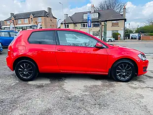Used 2016 Volkswagen Golf S Red - Interior and Exterior details 10