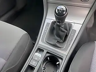 Used 2016 Volkswagen Golf S Red - Interior and Exterior details 15