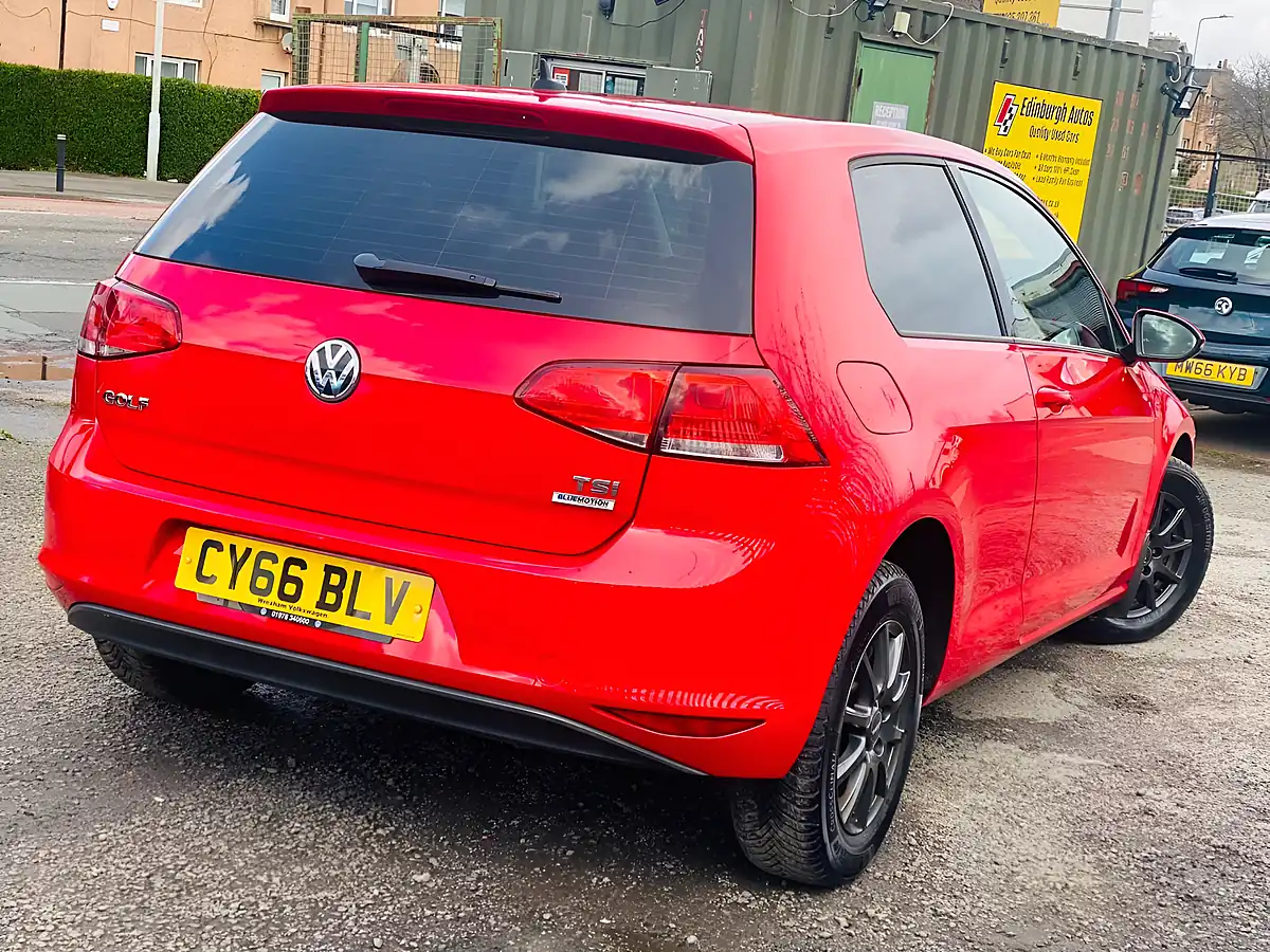 Used 2016 Volkswagen Golf S Red - Interior and Exterior details 7