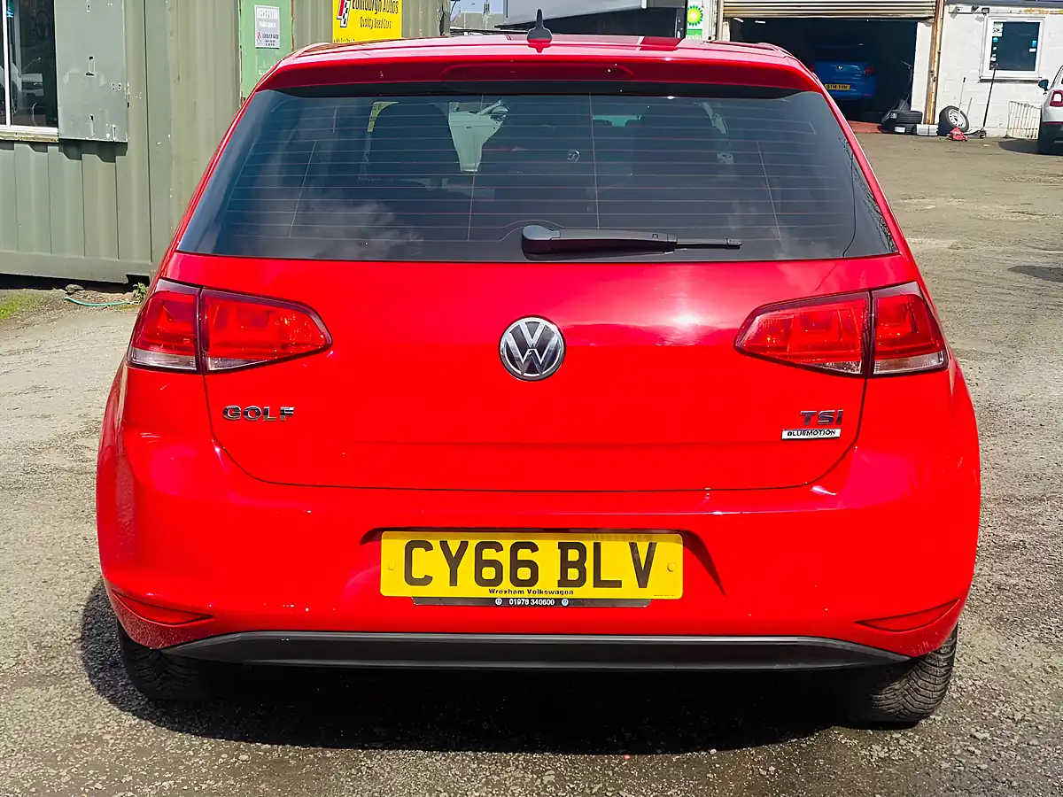 Used 2016 Volkswagen Golf S Red - Interior and Exterior details 8