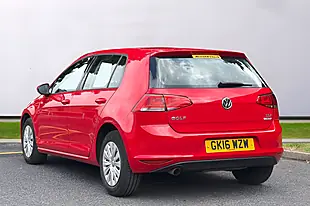 Used 2016 Volkswagen Golf S Red - Interior and Exterior details 5