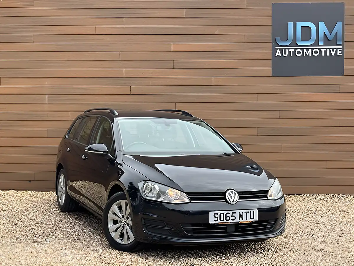 Used 2016 Volkswagen Golf Se Bluemotion Technology Black - Front View