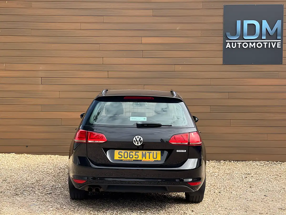 Used 2016 Volkswagen Golf Se Bluemotion Technology Black - Interior and Exterior details 4