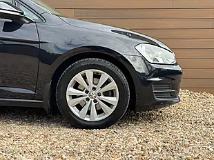 Used 2016 Volkswagen Golf Se Bluemotion Technology Black - Interior and Exterior details 9